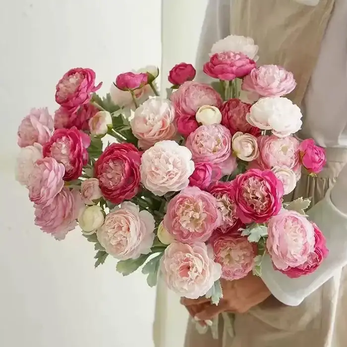 Fleurs de ranunculus artificielles réalistes