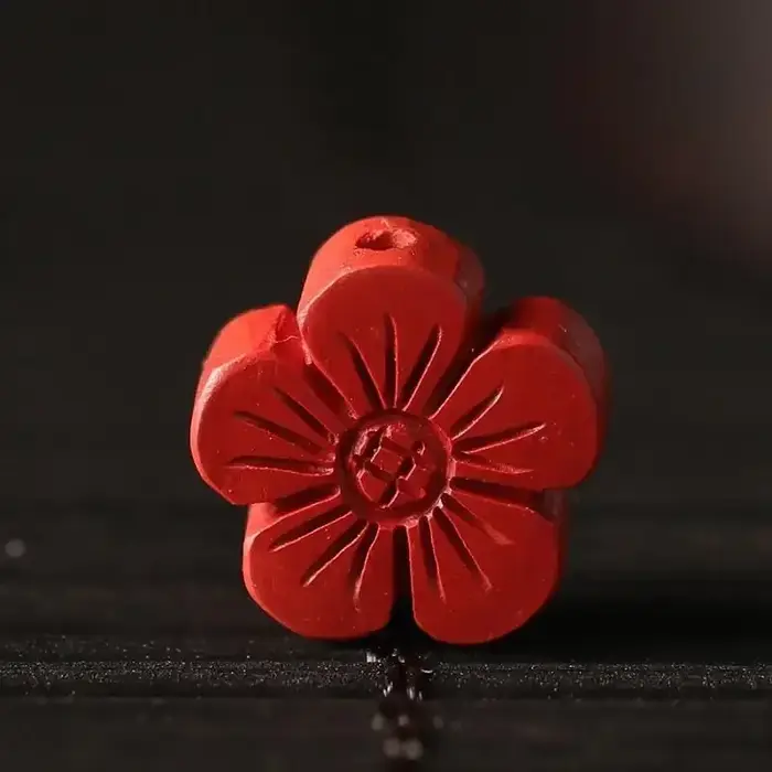 Fleur de prunier de cinabre naturelle, perle dispersée, fleur à cinq pétales