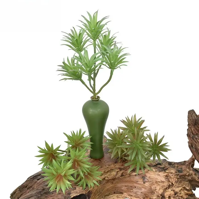 Plantes vertes artificielles en plastique
