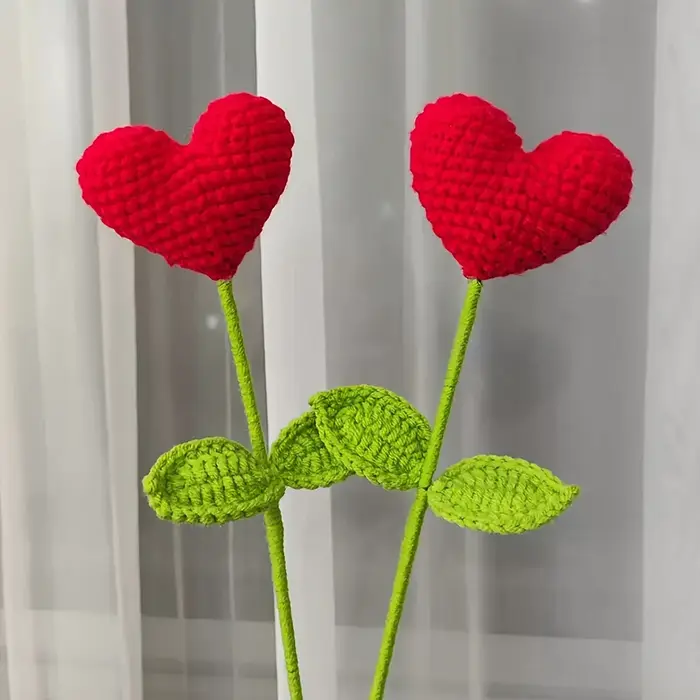 Ensemble de 2 branches de fleurs en forme de cœur rouge, faites à la main au crochet, cadeau pour la