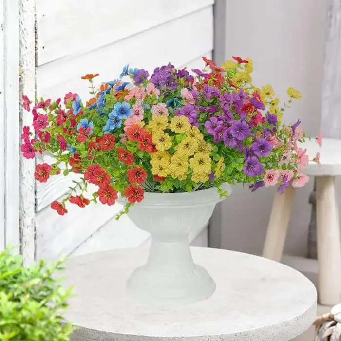 Bouquet de fleurs violettes artificielles