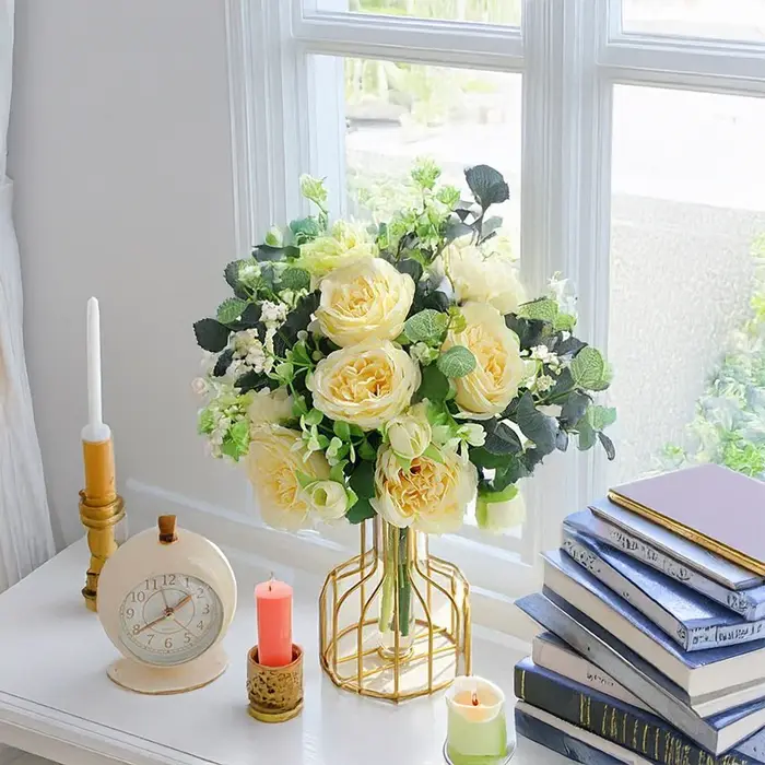 Fleurs artificielles de pivoine de 17 pouces avec Eucalyptus