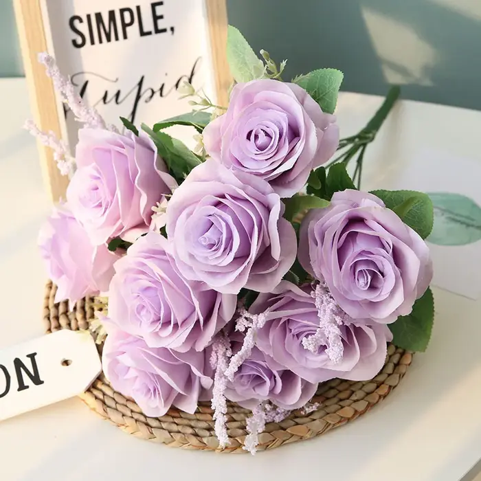 Artificielle violette pour mariage