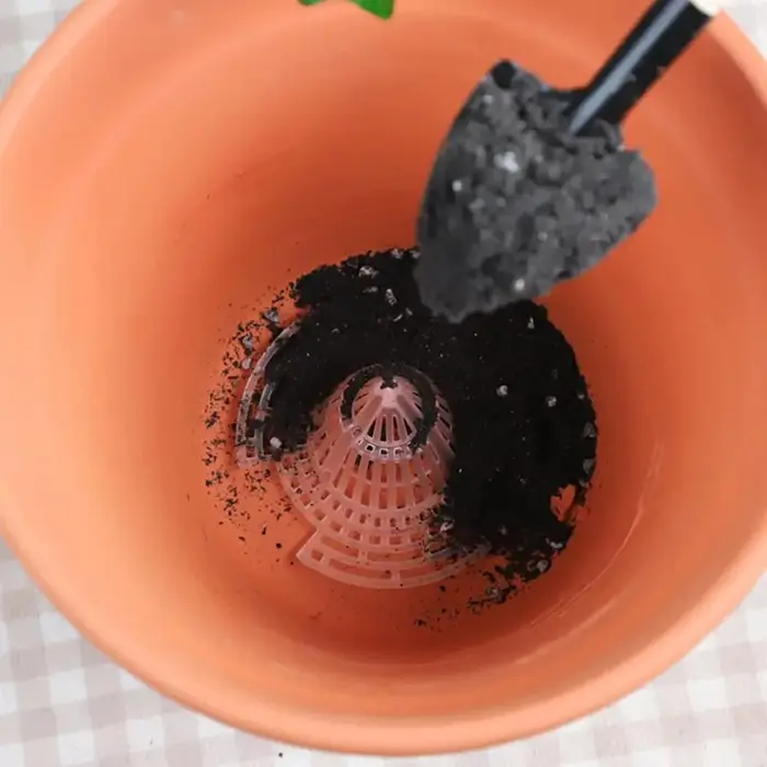 Pot de fleur étanche, trou