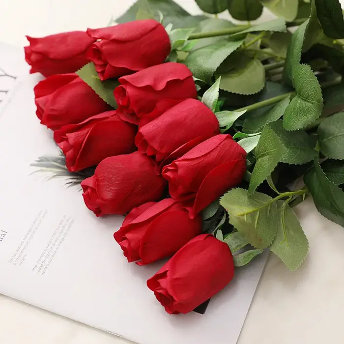 12/15 pièces de fleurs artificielles au toucher réel