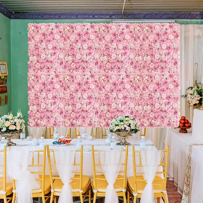 Mur de fleurs artificielles pour décoration de mariage