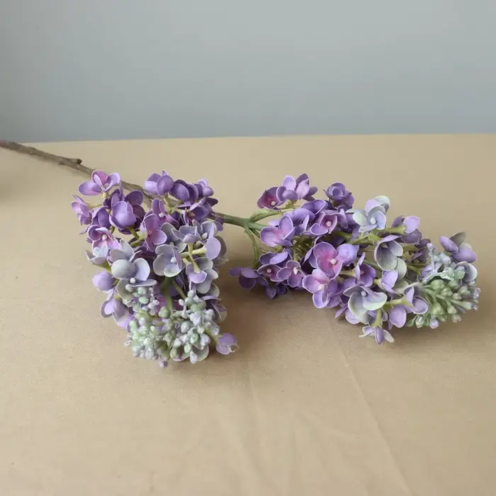 Branche de lilas artificielles 3D
