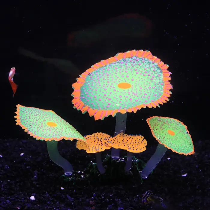 Décoration de corail fluorescent en silicone pour aquarium avec plantes lumineuses pour l'aménagement paysager sous-marin