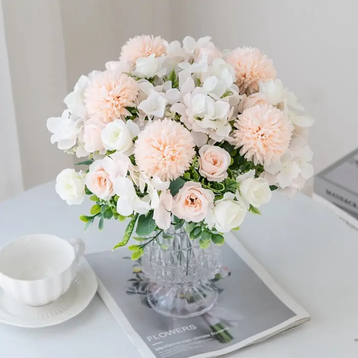 Bouquet de roses artificielles en soie