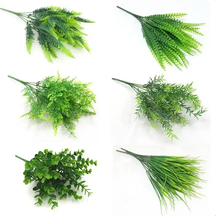 Plantes artificielles en plastique d'eucalyptus