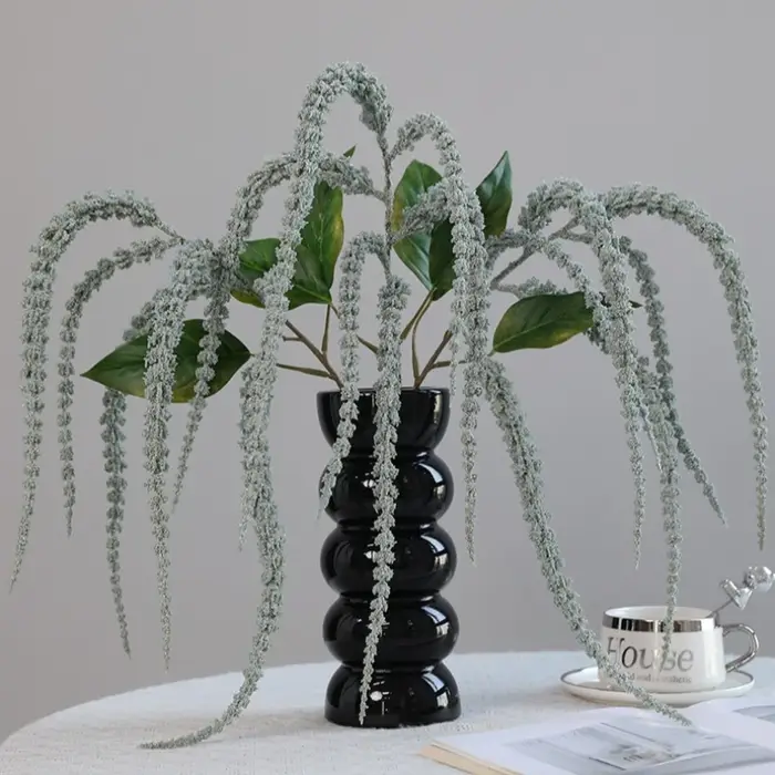 Amant artificiel larmes du chlorophytum Comosum meubles d'intérieur décoration douce ingénierie photographie
