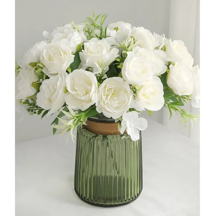 Petit bouquet de roses et pivoines artificielles