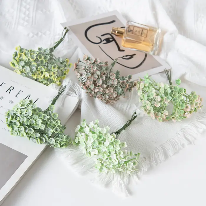 Vase de gypsophile artificiel