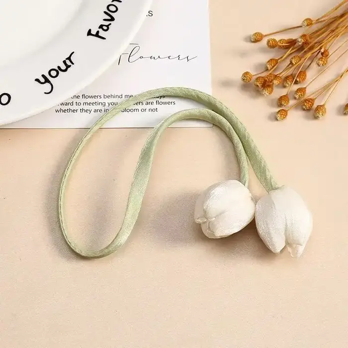 Fleurs de tulipes, boutons de fleurs, accessoires, décoration tridimensionnelle faite à la main, vêt
