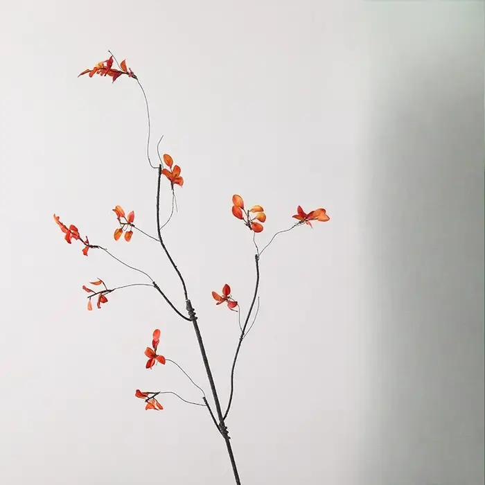 Simulation de feuilles d'érable d'automne, plantes vertes, fausses fleurs, décoration d'hôtel de mar