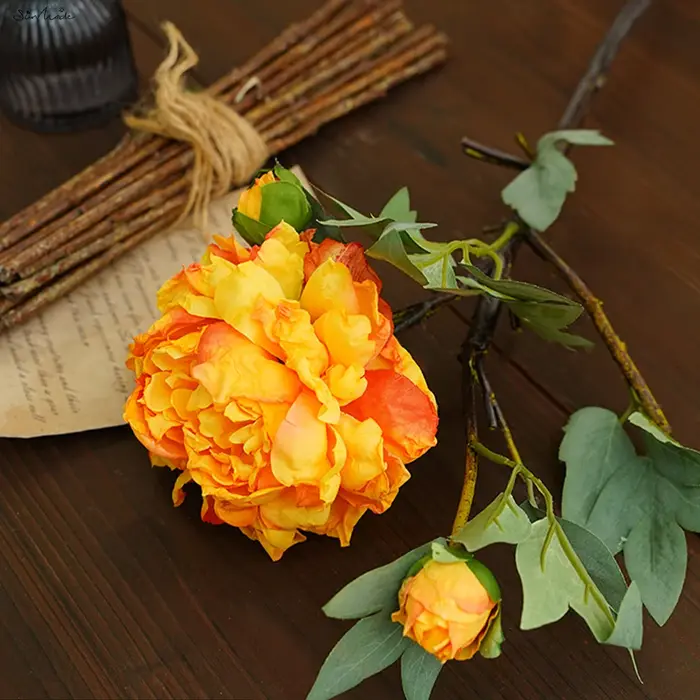 Grandes Fleurs Artificielles de Palais Vintage