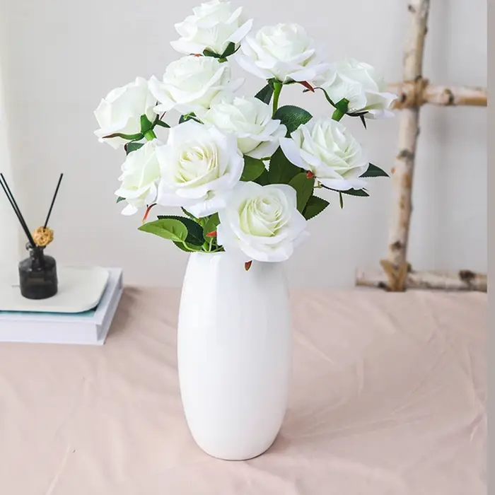 Bouquet de roses artificielles