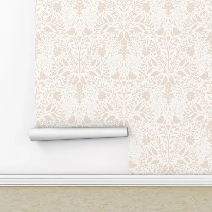 Papier peint adhésif beige à motif floral damassé