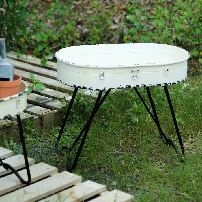 Support de fleurs en fer Vintage
