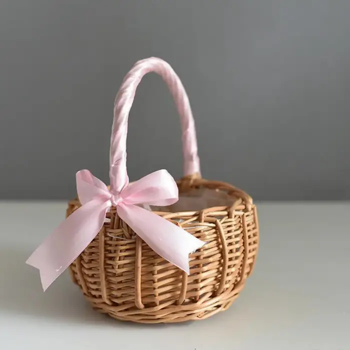 Panier de fleurs de mariage tissé à la main avec poignée