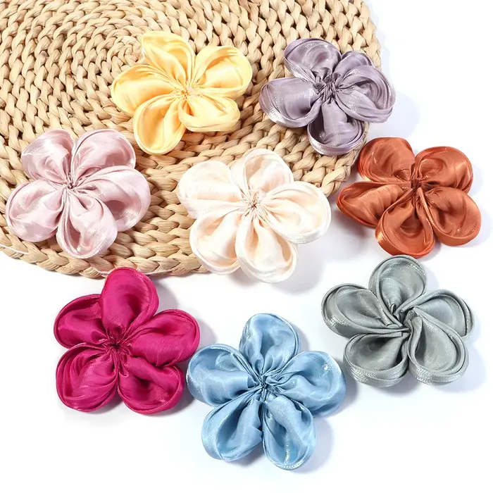 Fleurs artificielles en Satin de tissu coloré 6-7cm