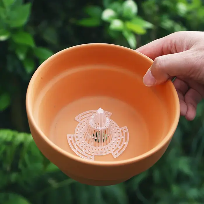 Pot de fleur étanche, trou